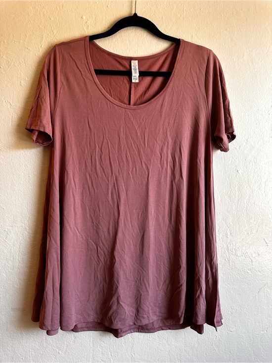 LuLaRoe Tops - LuLaRoe Perfect tee - Mauve Pink - Medium